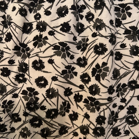 Floral print sleeveless shirt - Picture 3 of 3